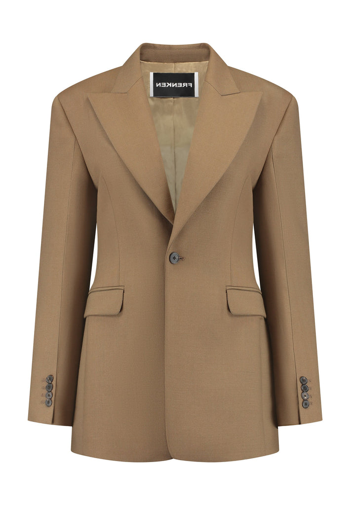 Experience flawless tailoring with this structured blazer, featuring sharp wide shoulders and a subtly cinched waist. Fully satin-lined for added luxury, it includes horn buttons and welt pockets with flaps, along with a back slit for ease of movement. Masterfully crafted in a versatile camel hue, this blazer seamlessly complements a range of colors, embodying precision and elegance.
