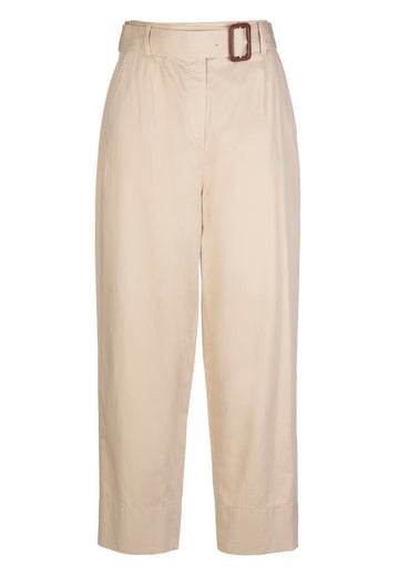 Camel pants. High waisted relaxed fitted slightly cropped pants. With belt. Slightly tapered straight leg. Fabric: 100% Cotton