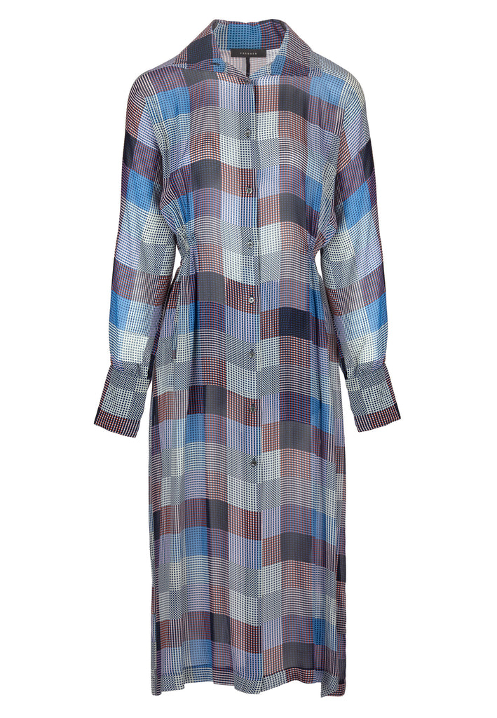 Extent dress, silver blue print. Loose fit digital printed georgette dress and dropped shoulders that accentuate the loose fluid fit. Shirtdress with standup collar detailed with elastic details in the waist. Handy pockets.