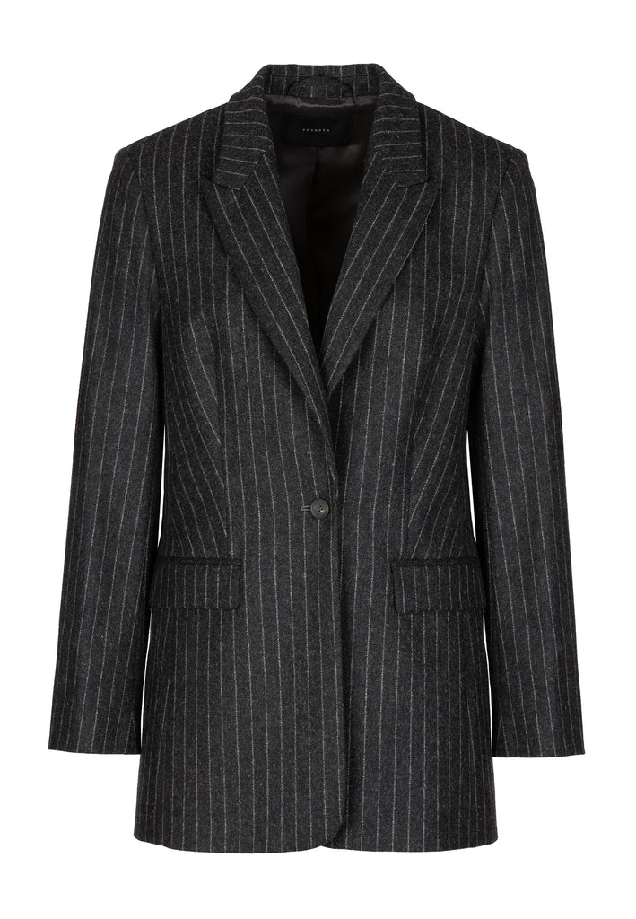 Print No Logo | Blazer | Antra. Made from substantial wool-twill, it's tailored for a slightly loose fit and has padded shoulders and a single-breasted profile. Amsterdam fashion