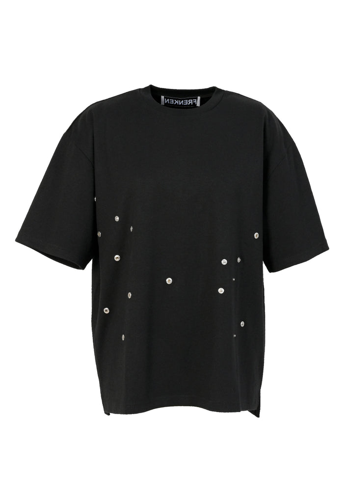 Lava top, black color. Lava, a basic t-shirt shape, detailed with metallic eyelets over the front panel for an unexpected look, made with a soft black jersey keeping the comfort and irreverence of FRENKEN classics.