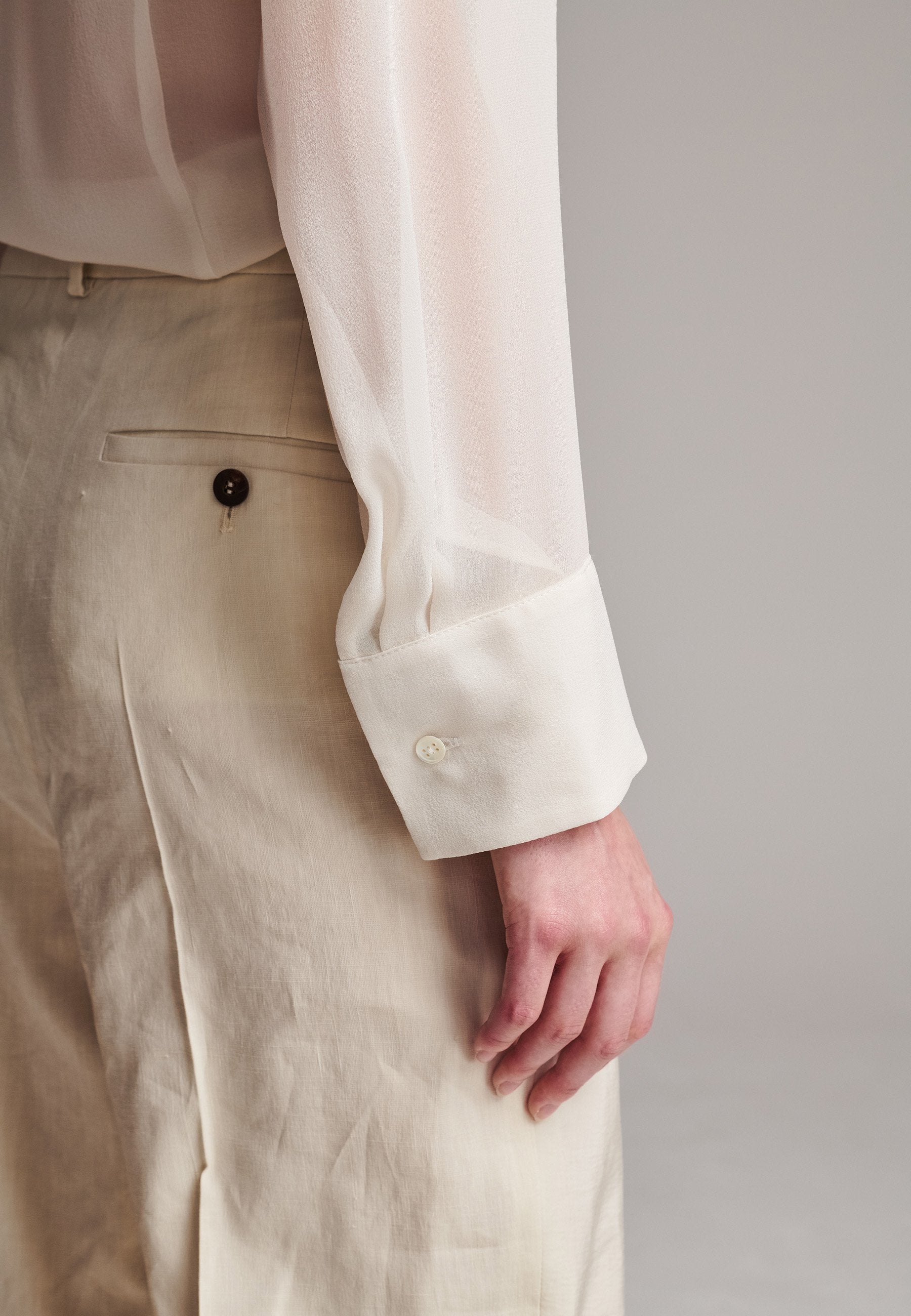 Cross Asymmetric Shirt Off White – FRENKEN