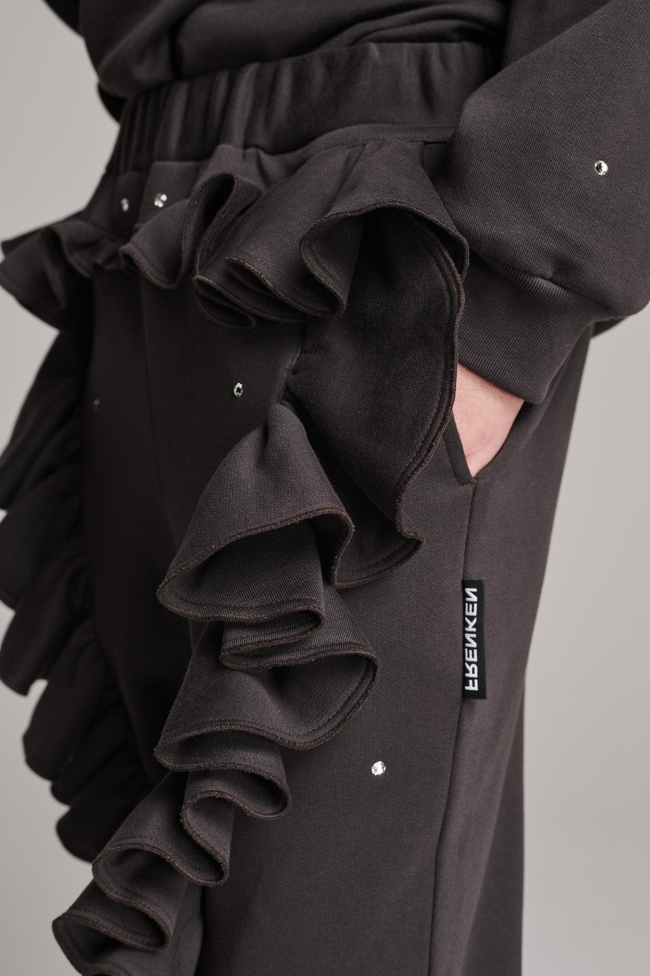 Ruffle Pants Dark Brown Swarovski – FRENKEN