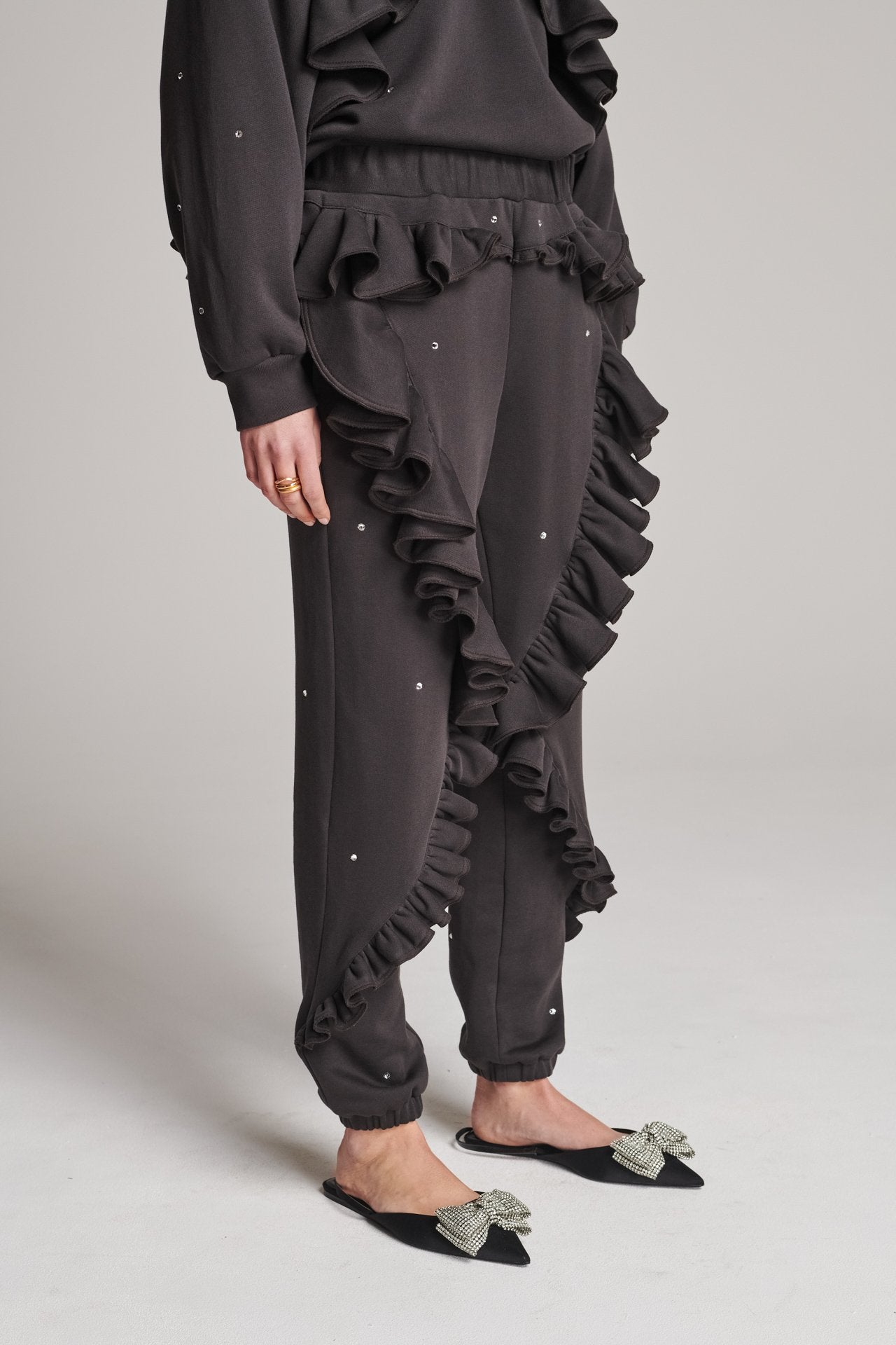 Ruffle Pants Dark Brown Swarovski – FRENKEN
